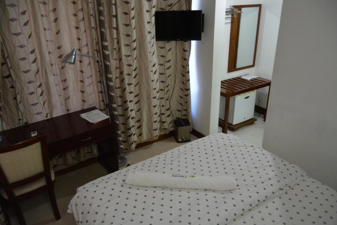 Florida Executive Inn Dár Al-Szalám Kültér fotó